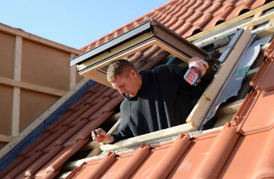 Pose de fenêtres de toit Velux à Saint-Romain-de-Popey